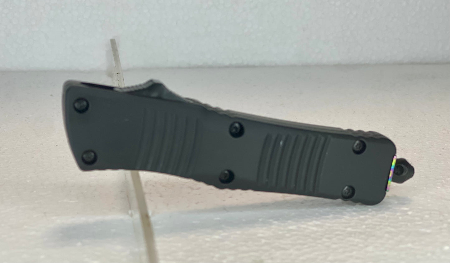 Small Hellion Black Serrated
